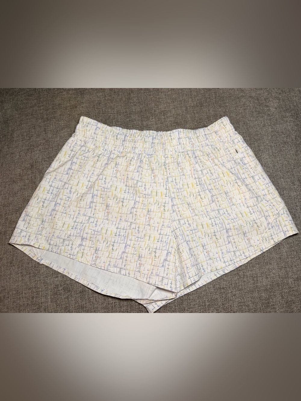 Calia Run Collection. Midrise 3” inseam